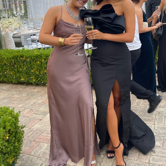 Astr The Label Palisades Cowl Maxi Dress in pewter - Picture 4 of 4